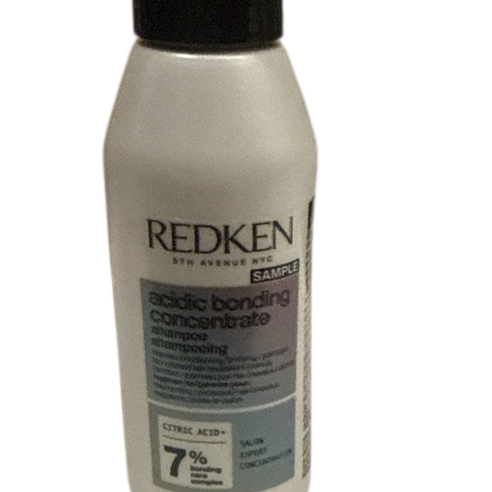 Redken Acidic Bonding Concentrate Shampoo - White and Black